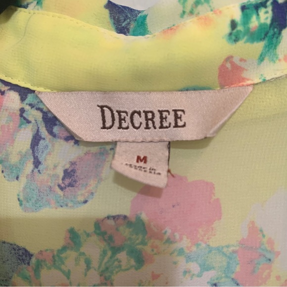 Decree chiffon flowered button up shirt/blouse - Picture 3 of 10